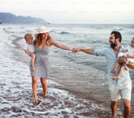 vacances a la plage en famille
